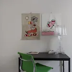 Newly Renovated Two-Room Apartment
